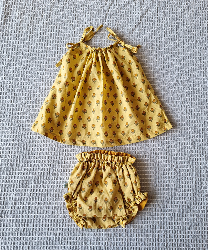 Blusa lazos con braguita a juego - Imagen 6