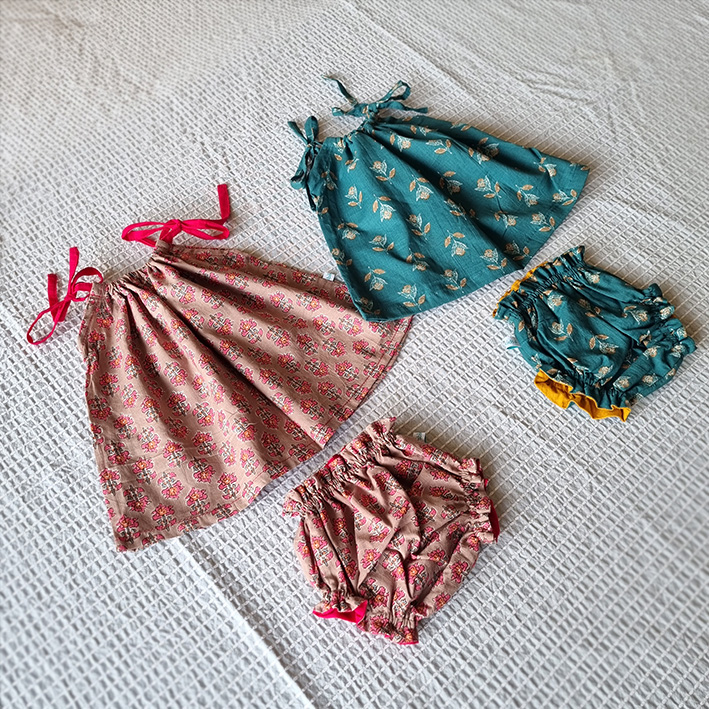 Blusa lazos con braguita a juego